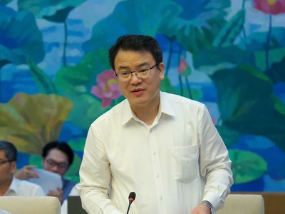 Thứ trưởng Bộ Kl991.com nạp rút nhanh Trần Quốc Phương trình bày báo cáo - Ảnh: HL. 