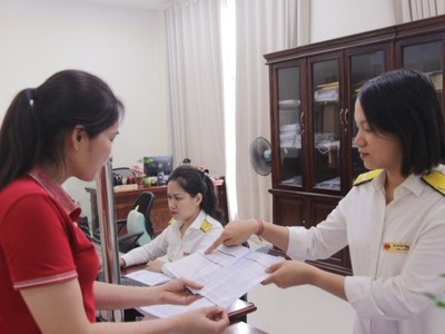 Hoạt động nghiệp vụ của công chức Thuế tỉnh Lạng Sơn. Ảnh: Báo Lạng Sơn