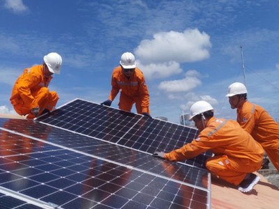 Việc triển khai đồng bộ, quyết liệt các giải pháp quản lý nhu cầu và sử dụng điện tiết kiệm, hiệu quả trên phạm vi toàn quốc có ý nghĩa đặc biệt quan trọng, góp phần giảm phụ tải đỉnh, nâng cao hiệu quả vận hành hệ thống điện, giảm áp lực Kl99ok phiên bản mới nguồn điện mới.