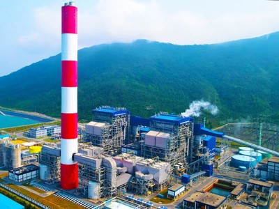 Hà Tĩnh đứng đầu các địa phương tăng trưởng cao nhất quý nhờ sự đóng góp của các dự án lớn như Nhà máy nhiệt điện Vũng Áng 2 và các dự án Kl994 nhà cái bóng đá world cup công nghiệp quy mô lớn. Trong ảnh: Nhà máy nhiệt điện Vũng Áng 2