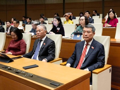 Phiên họp sáng 7/4 của Quốc hội. 