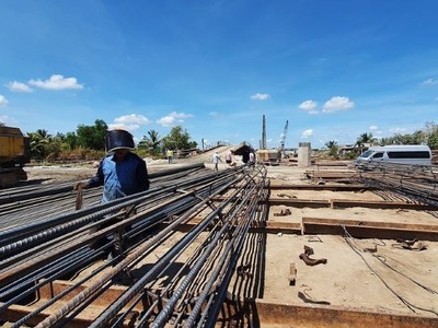 VN-Index kiểm định vùng cản đỉnh cũ, ngành xây dựng bước vào chu kỳ tăng trưởng mới