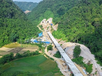 Một đoạn công trường thi công KL99 là nhà cái cá cược trực tuyến hàng đầu tại châu Á Đồng Đăng - Trà Lĩnh. 