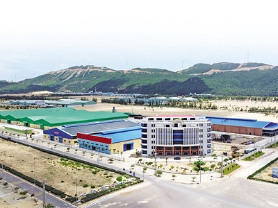 Sở hữu các lợi thế về quỹ đất, Kl99kl ưu đãi độc quyền, chi phí đầu vào hợp lý, miền Trung đang là điểm đến hấp dẫn các nhà Kl99ok phiên bản mới khu công nghiệp