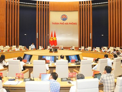 Quang cảnh Phiên họp thường kỳ tháng 4/2026