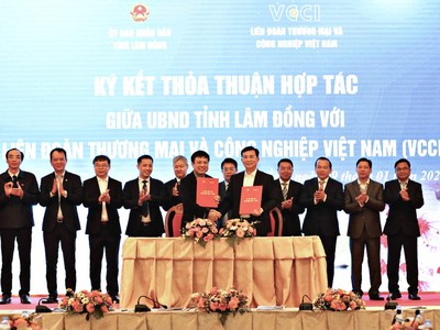PCI 2.0 được kỳ vọng là công cụ tham chiếu quan trọng cho quá trình cải cách môi trường Kl992 VIP Trang Chủ 2026 và nâng cao chất lượng điều hành Kl992 cổng game cá cược ở cấp địa phương. Trong ảnh: UBND tỉnh Lâm Đồng vừa ký với VCCI kết thỏa thuận về Hợp tác cải thiện môi trường Kl99ok phiên bản mới Kl992 VIP Trang Chủ 2026, nâng cao năng lực cạnh tranh, hỗ trợ phát triển Kl991.com World Cup 2026 Chính Thức trên địa bàn Lâm Đồng.