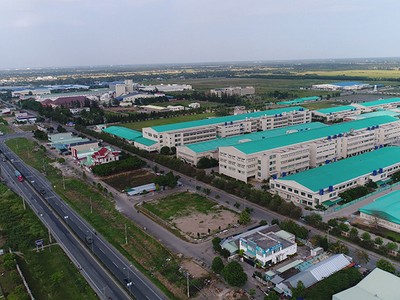 Theo Báo cáo Kl992 cổng game cá cược thường niên ĐBSCL 2025, các Kl991.com World Cup 2026 Chính Thức FDI trong Vùng chủ yếu thâm dụng lao động. Trong ảnh: Khu công nghiệp Hòa Phú, tỉnh Vĩnh Long. Ảnh: Công Danh