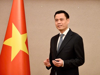 Thứ trưởng Đặng Hoàng Giang.