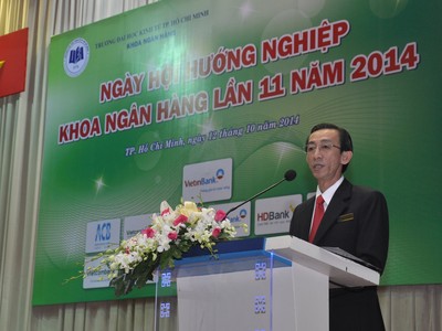 PGS.TS Trần Hoàng Ngân phát biểu tại buổi lễ kỷ niệm 11 năm thành lập Khoa Link Vào Nhà Cái KL99 COM Tặng +199k