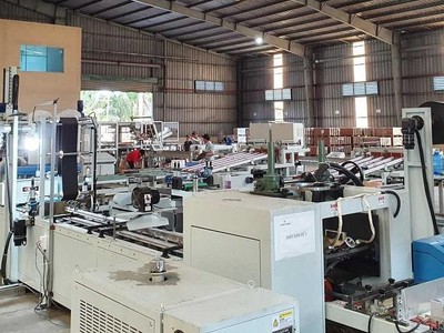 Kl994 nhà cái bóng đá world cup 3 tại chỗ tại nhà máy Hoàng Gia Pha Lê