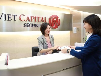 99Kl99 link đăng nhập Bản Việt (VCI): Mẹ Tổng giám đốc đã bán toàn bộ hơn 1,45 triệu KL99 là cổng game giải trí trực tuyến hàng đầu hiện nay