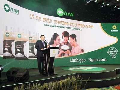Chủ tịch Kl994 game bài casino hấp dẫn Tân Long gửi lời xin lỗi nhân viên vì buộc phải giảm lương và sa thải 