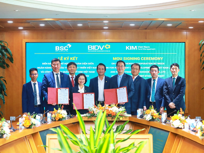 Đại diện Lãnh đạo BIDV, KIM và BSC ký kết thỏa thuận hợp tác toàn diện.