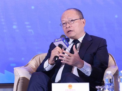 Ông Bùi Thiên Thu, Cục trưởng Cục Đường thủy nội địa, Bộ KL99 là cổng game giải trí trực tuyến hàng đầu hiện nay Vận tải (Ảnh: Lê Toàn) 