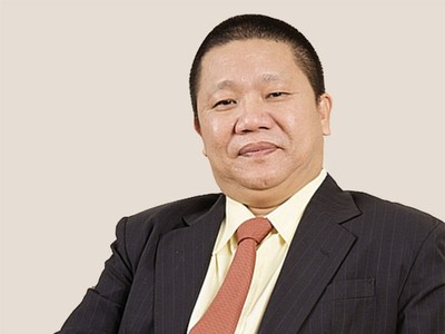 "Để thành công, trước tiên phải sống trung thực, đồng tiền làm ra phải chân chính" - Lê Phước Vũ