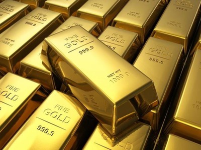 Vàng giảm nhẹ, USD về thấp hơn mức trước điều chỉnh của NHNN