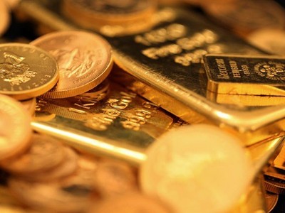 Vàng đứng giá, USD tăng tốc