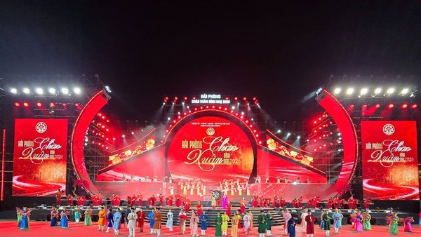 Hải Phòng rạng rỡ sắc Xuân 