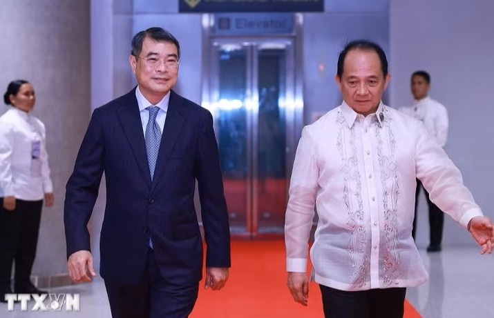 Thủ tướng Lê Minh Hưng kết thúc chuyến tham dự Hội nghị Cấp cao ASEAN lần thứ 48 tại Cebu, Philippines. (Ảnh: Dương Giang/TTXVN)