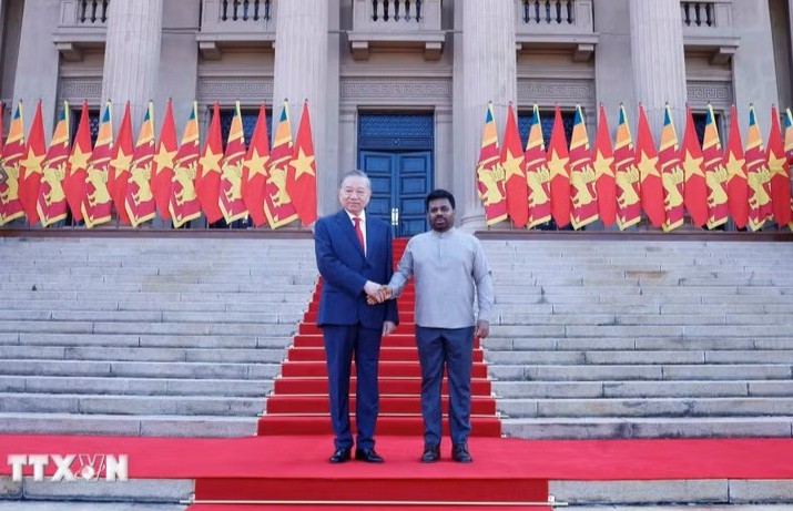 Tổng thống Sri Lanka Anura Kumara Dissanayake chủ trì lễ đón Tổng Bí thư, Chủ tịch nước Tô Lâm. (Ảnh: Thống Nhất/TTXVN)