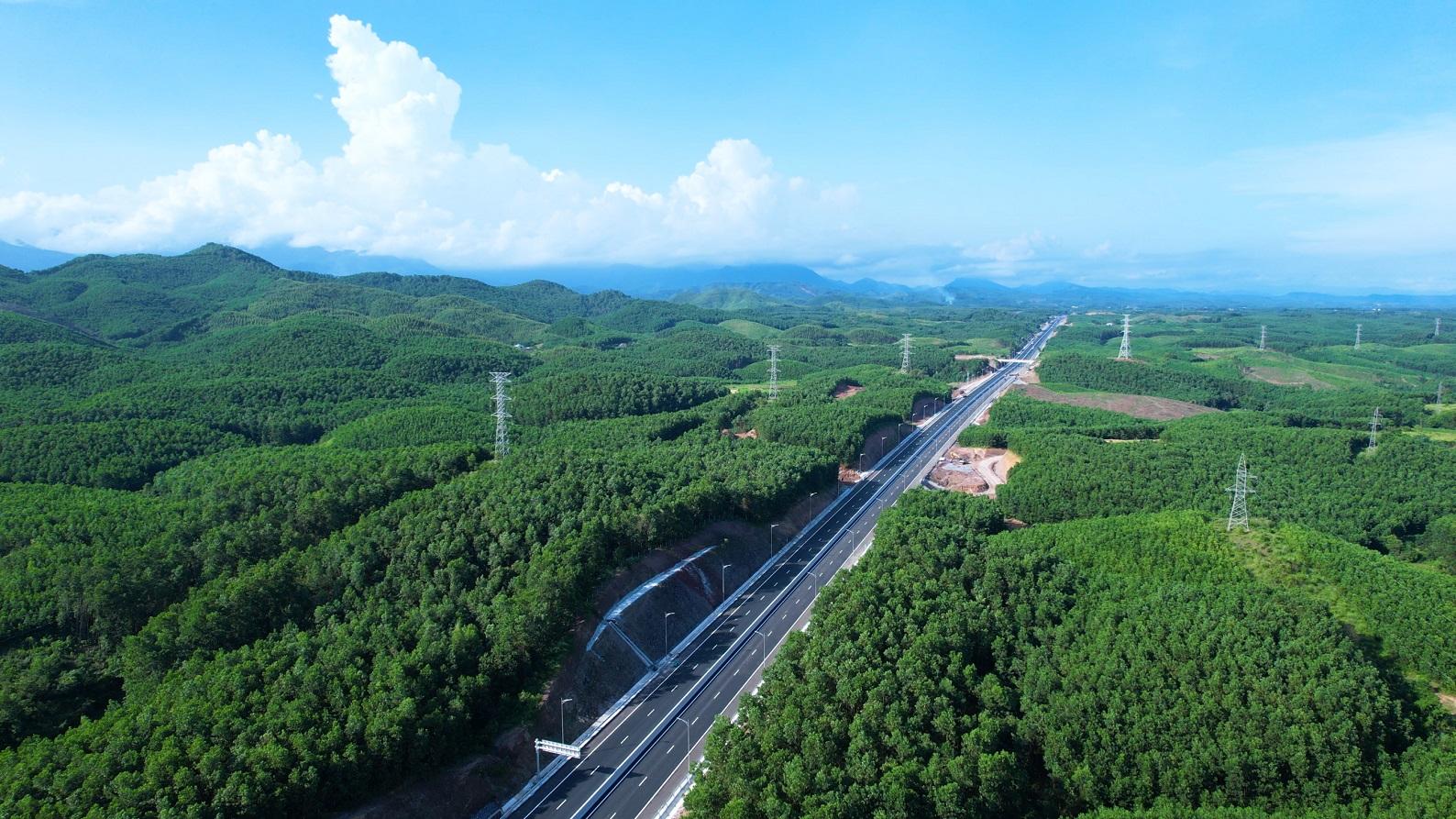 Sắp khánh thành KL99 là nhà cái cá cược trực tuyến hàng đầu tại châu Á Vân Đồn – Móng Cái có hệ thống chiếu sáng hiện đại nhất Việt Nam