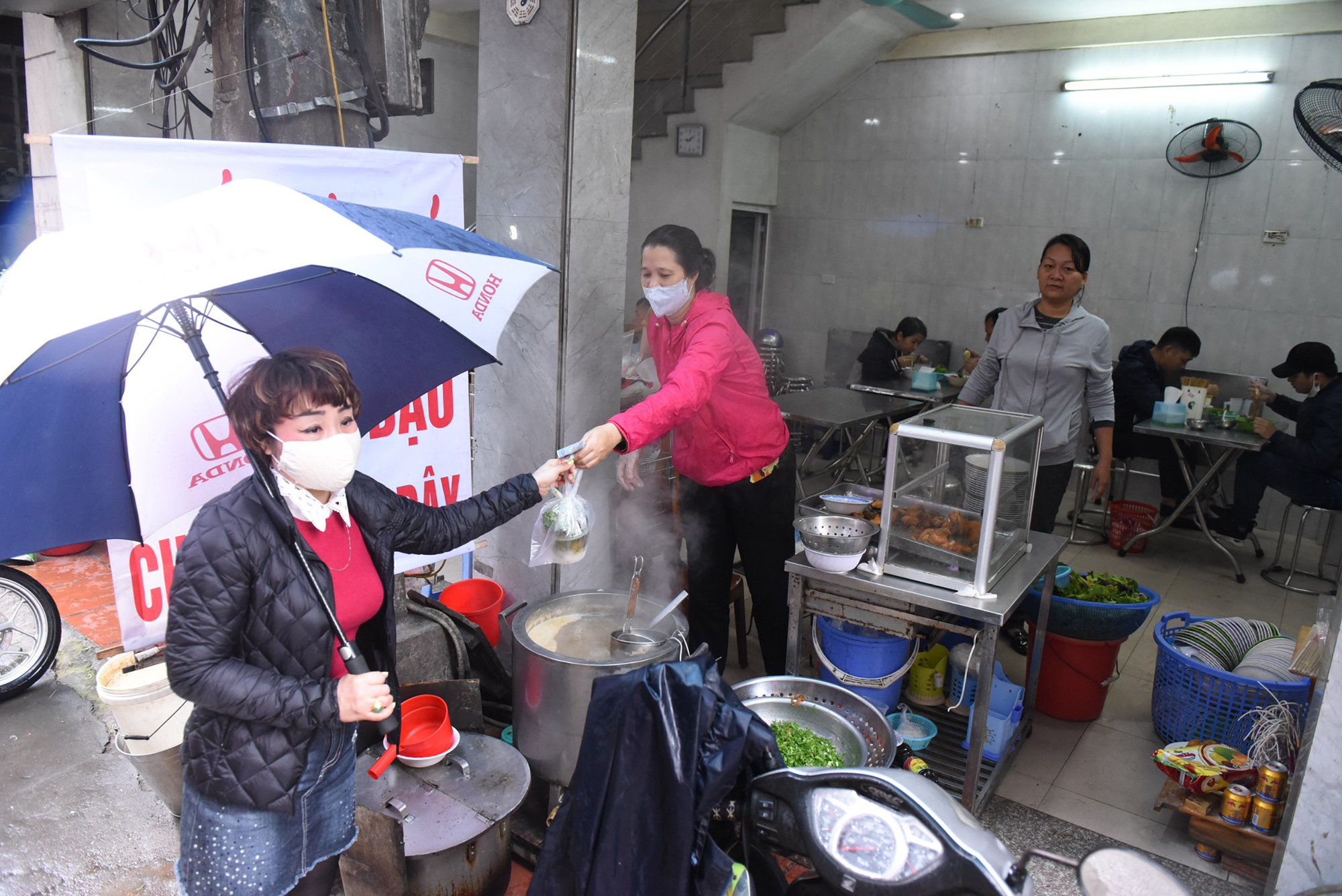 Hà Nội: Hàng quán rục rịch mở cửa sau cách ly Trang Chủ KL99Com Số 1 Link Đăng Ký KL999 