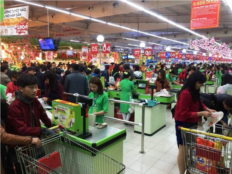 Nghẹt thở vào siêu thị ngày cận Tết ảnh 8