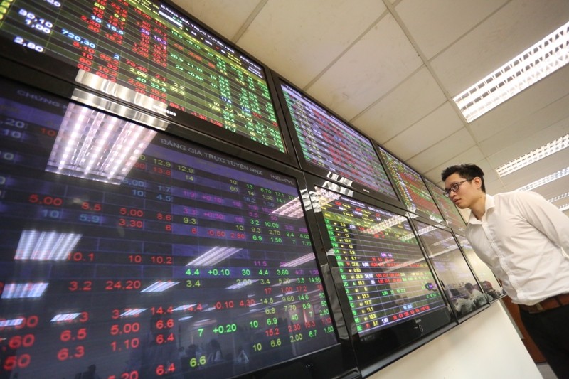 Bluechips hụt hơi: Cơ hội với người... bản lĩnh ảnh 1