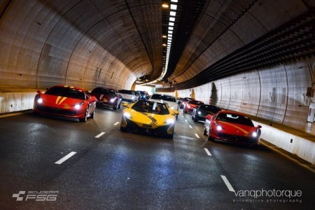 Chiếc McLaren 650 Spider màu vàng dẫn đầu đoàn