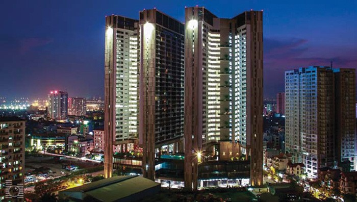 Nước cờ mạo hiểm của Chủ tịch Dolphin Plaza ảnh 1