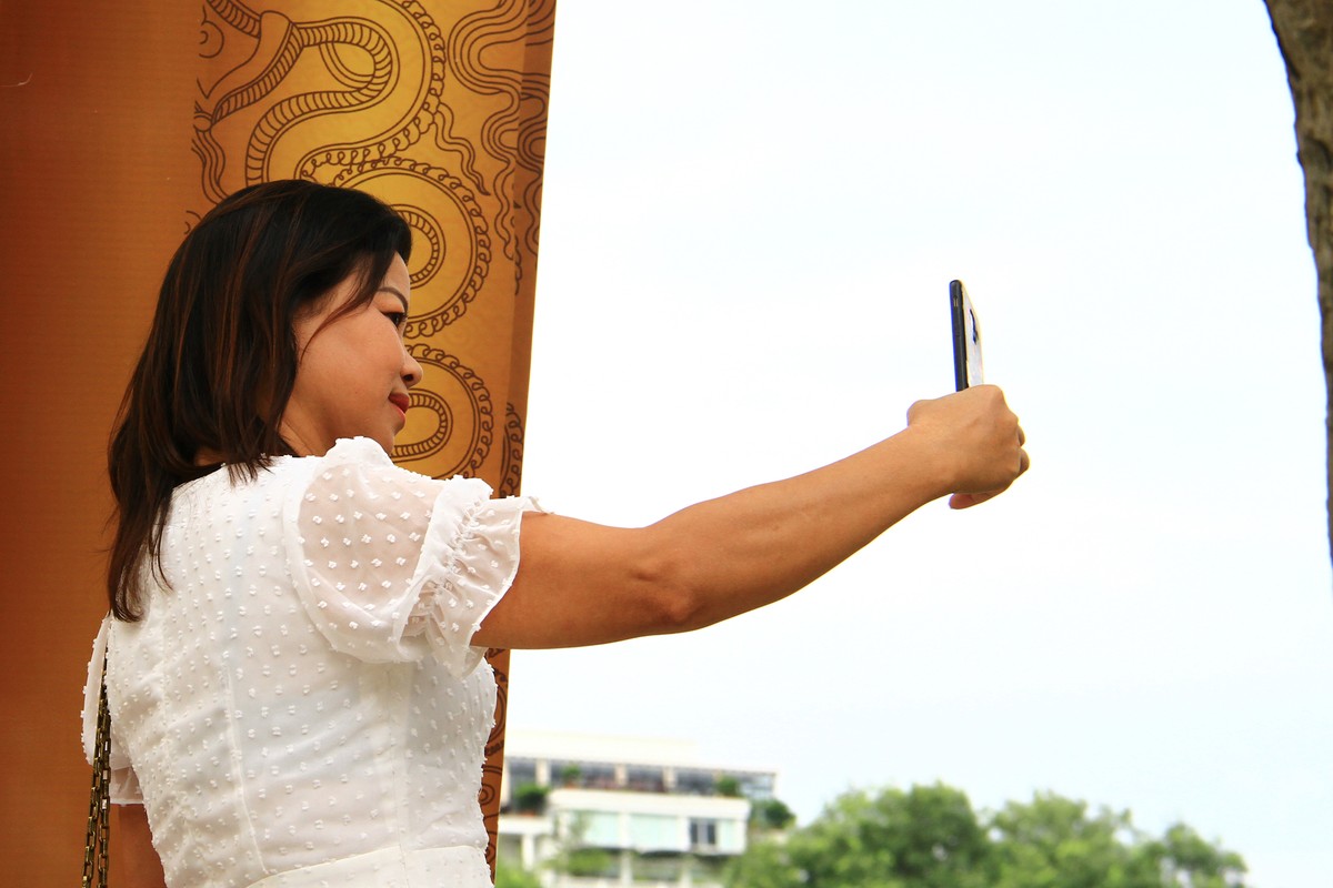 Lưu lại chút kỷ niệm.