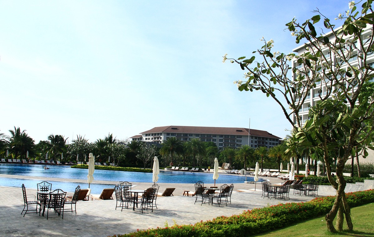 Nhiều khách sạn, resort ở các địa điểm du lịch có công suất sử dụng phòng ở mức thấp. Ảnh: Bình Minh.