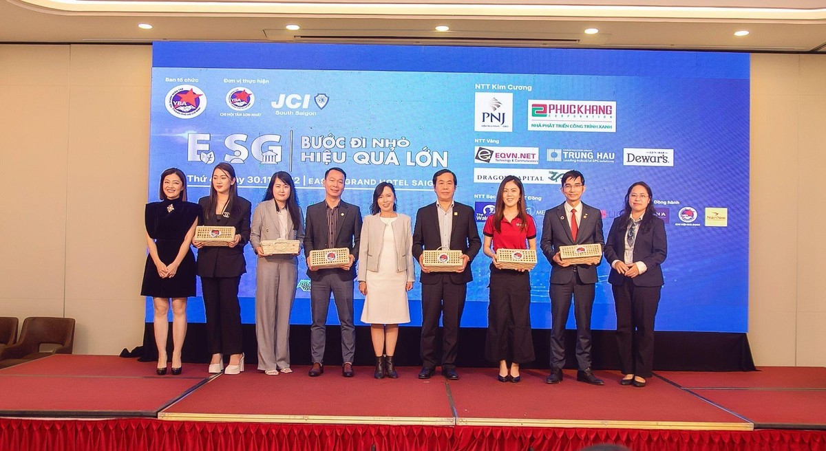 PNJ không ngừng thực hành ESG tốt để nâng cao năng lực cạnh tranh, thu hút nhà Kl99ok phiên bản mới và tăng cường hợp tác thương mại quốc tế,...