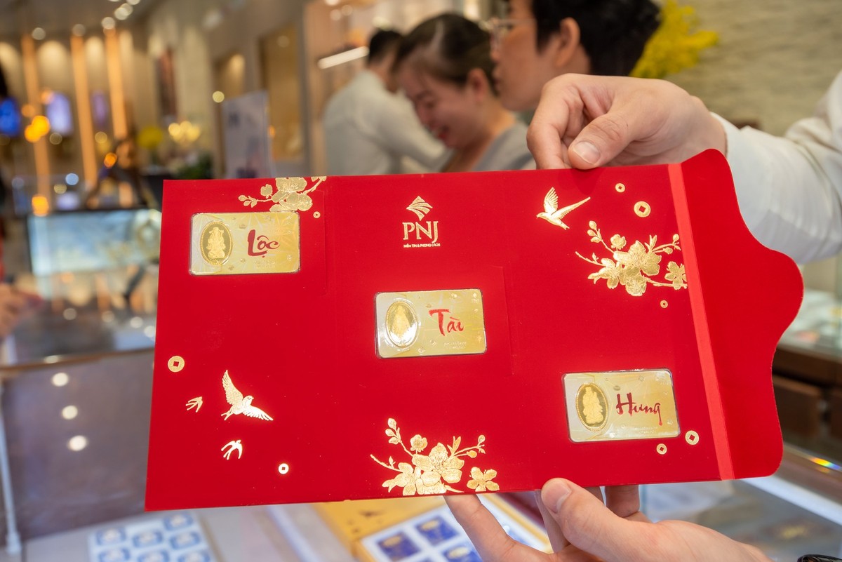 Không chỉ có sản phẩm vàng mà các Kl991.com World Cup 2026 Chính Thức Kl992 VIP Trang Chủ 2026 vàng cũng thiết kế các mẫu mã bên ngoài khá bắt mắt để thu hút khách hàng trong ngày vía Thần Tài