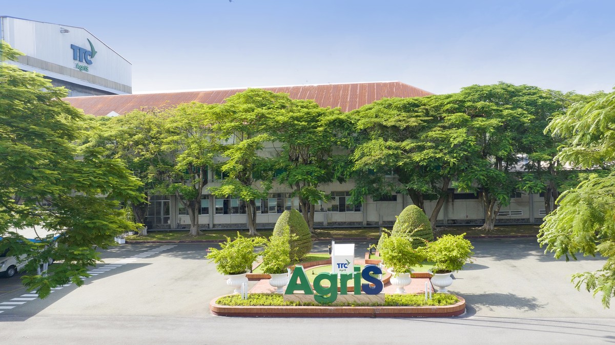 Với định hướng chiến lược phát triển của công ty đến 2025 và tầm nhìn đến 2030, đặc biệt tăng cường sự hiện diện tại thị trường F&B toàn cầu đầy tiềm năng, TTC AgriS đặt mục tiêu doanh thu 60.000 tỷ đồng vào năm 2030 Với định hướng chiến lược phát triển của công ty đến 2025 và tầm nhìn đến 2030, đặc biệt tăng cường sự hiện diện tại thị trường F&B toàn cầu đầy tiềm năng, TTC AgriS đặt mục tiêu doanh thu 60.000 tỷ đồng vào năm 2030
