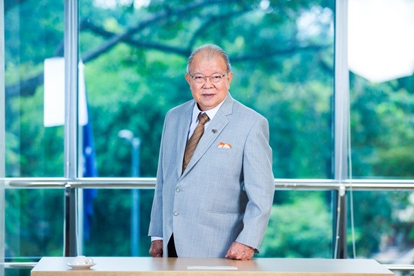 GS.TS.NGND.AHLĐ Võ Tòng Xuân là nhà khoa học nông nghiệp hàng đầu Việt Nam với nhiều đóng góp cho ngành nông nghiệp nước nhà