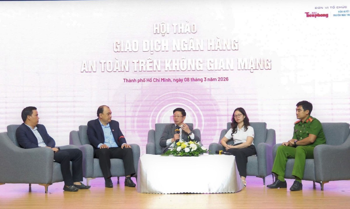 Các chuyên gia chia sẻ tại hội thảo “Giao dịch Link Vào Nhà Cái KL99 COM Tặng +199k an toàn trên không gian mạng”