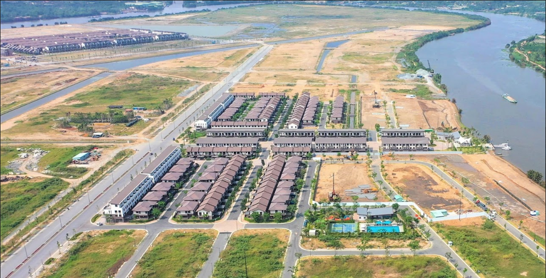 Hình thực tế tiến độ phân khu Rivera thuộc Waterpoint vào tháng 4/2021