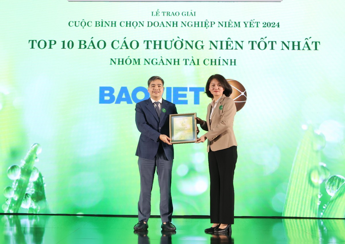 Bà Nguyễn Thị Việt Hà – Quyền Chủ tịch Công ty, Sở Giao dịch 99Kl99 link đăng nhập TP.HCM trao giải đại diện Kl994 game bài casino hấp dẫn Bảo Việt trong Top 10 BCTN tốt nhất ngành Kl991.com nạp rút nhanh