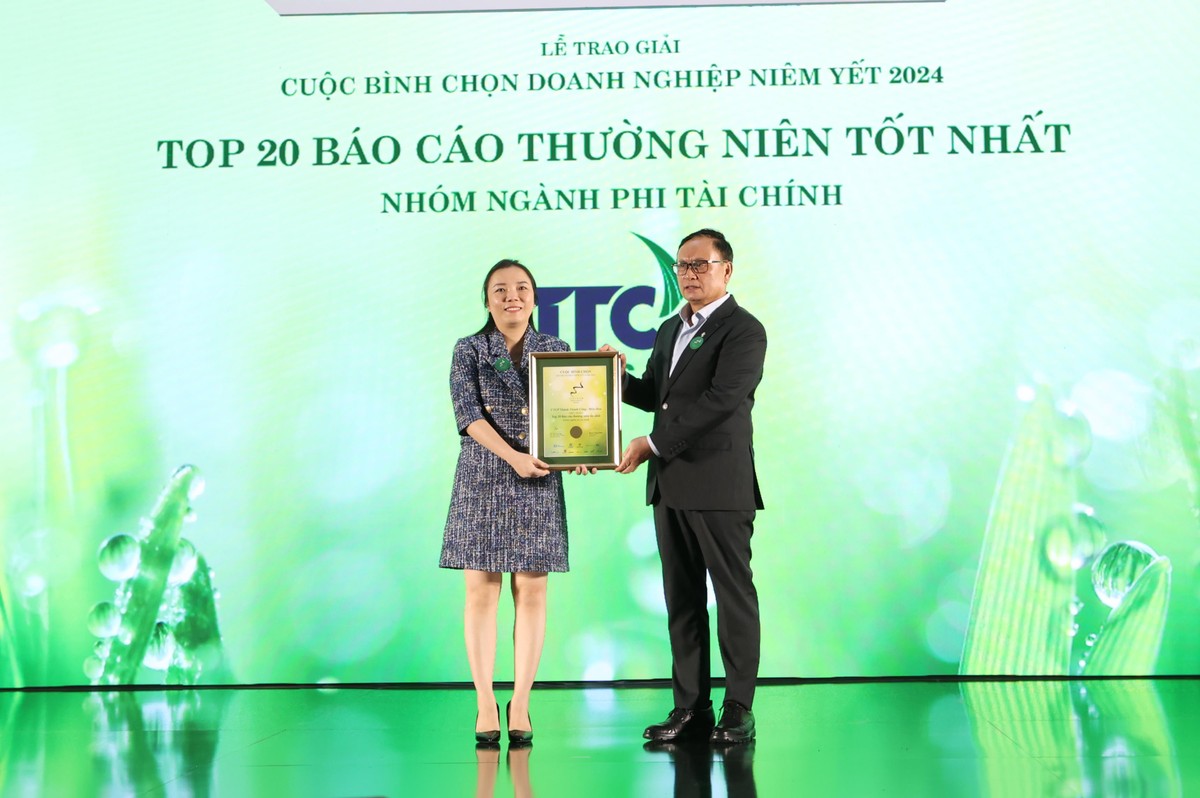 Ông Nguyễn Sơn, Chủ tịch Hội đồng thành viên, Tổng công ty Lưu ký và Bù trừ 99Kl99 link đăng nhập Việt Nam trao giải top 20 BCTN tốt nhất năm 2024 nhóm phi Kl991.com nạp rút nhanh cho đại diện CTCP Thành Thành Công - Biên Hòa