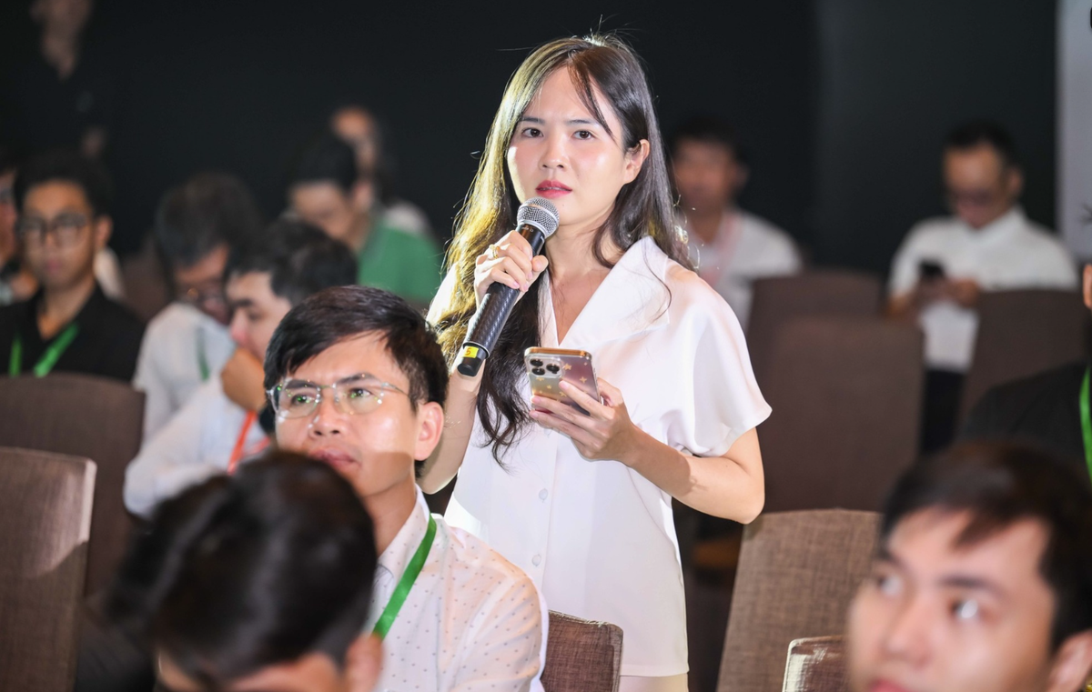 Nhà Kl99ok phiên bản mới đặt câu hỏi tại roadshow IPO VPBankS