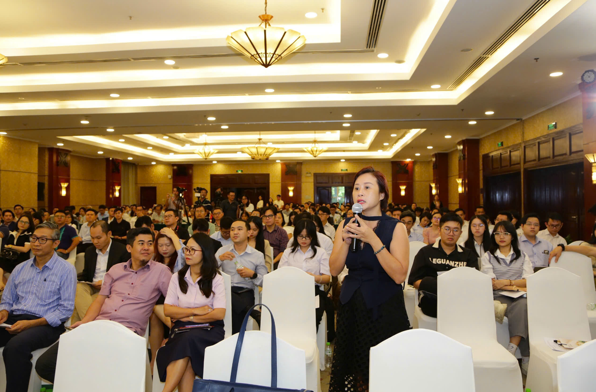 Nhà Kl99ok phiên bản mới đặt câu hỏi tại sự kiện roadshow