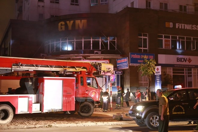 Hà Nội: Cháy chung cư Vimeco giữa đêm, hàng trăm người tháo chạy ảnh 1