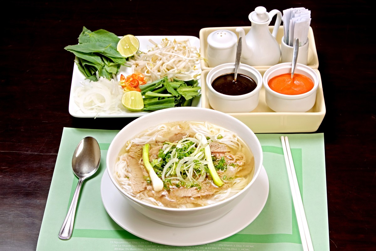 Vì sao người nước ngoài chỉ biết Phở 24 và Vinacafe của Việt Nam? ảnh 1