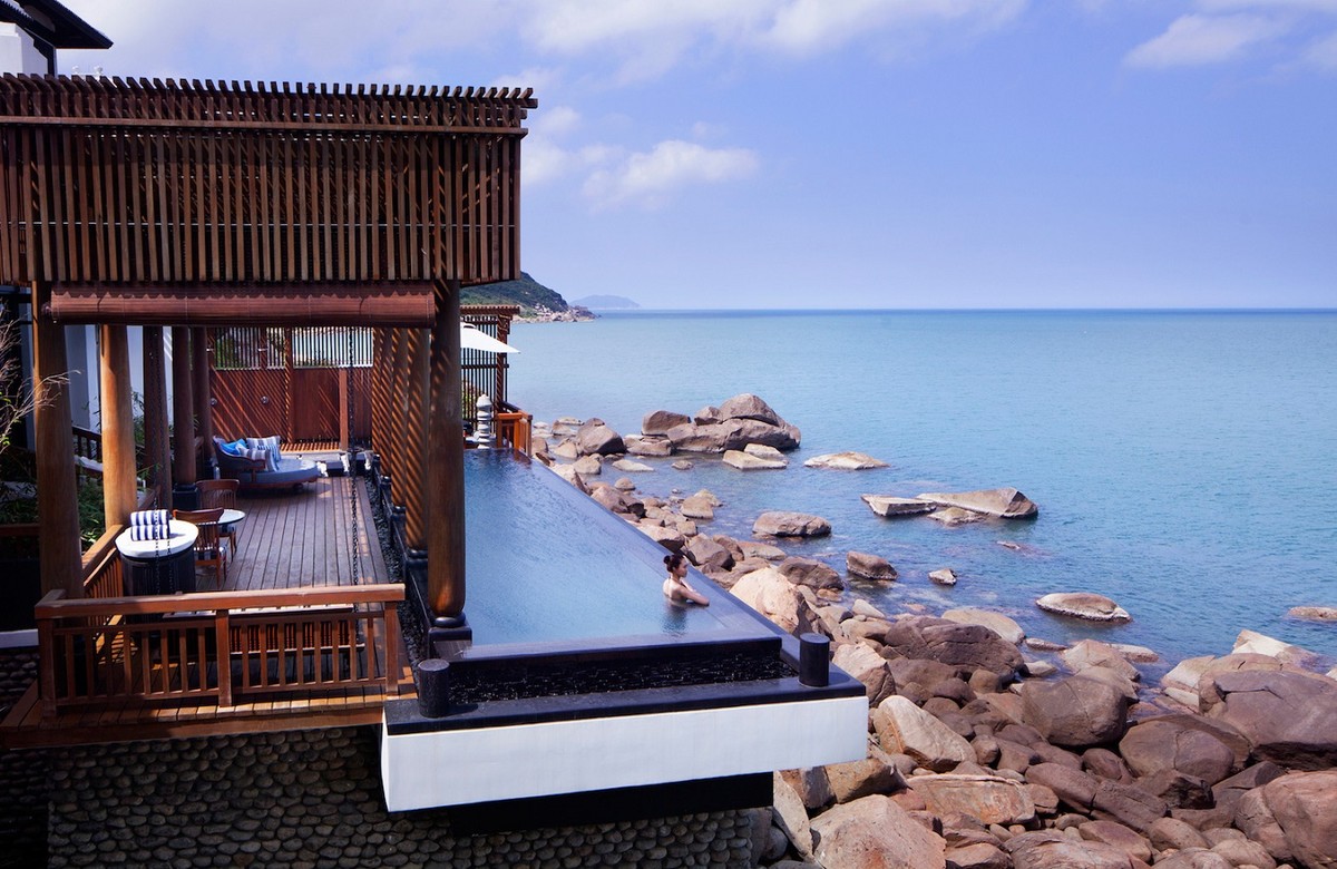 InterContinental Danang Sun Peninsula Resort được vinh danh là khách sạn 5 sao hàng đầu Việt Nam ảnh 2
