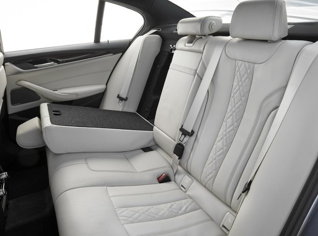 BMW 5-Series thế hệ mới chính thức ra mắt ảnh 17