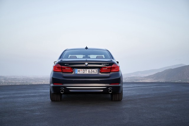 BMW 5-Series thế hệ mới chính thức ra mắt ảnh 7