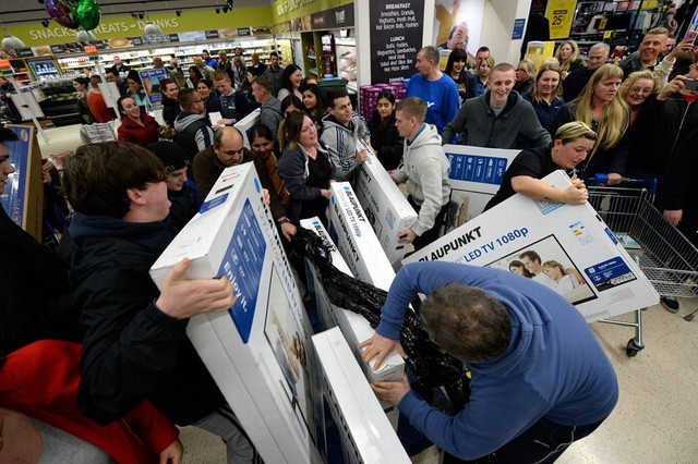 Black Friday là ngày gì mà nhiều người “phát cuồng”? ảnh 1
