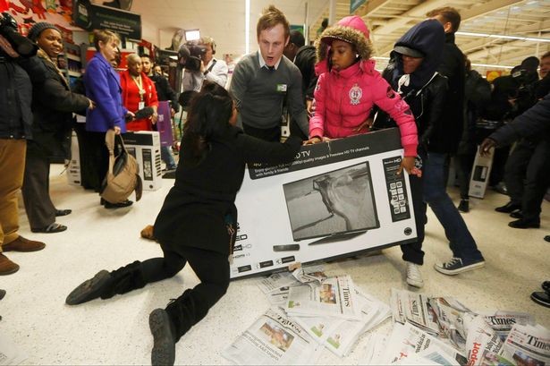 Black Friday là ngày gì mà nhiều người “phát cuồng”? ảnh 5