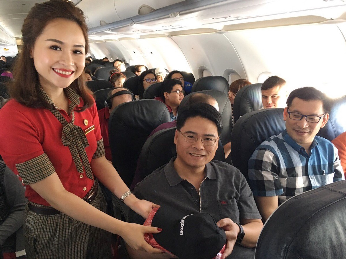 Vietjet khai trương đường bay TP.HCM - Hong Kong ảnh 1